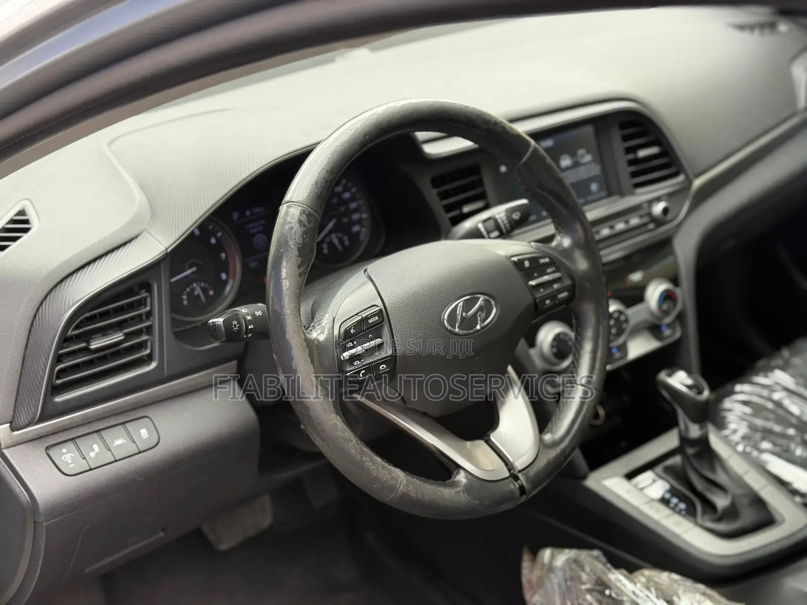 Hyundai Elantra SEL 2020 Gris