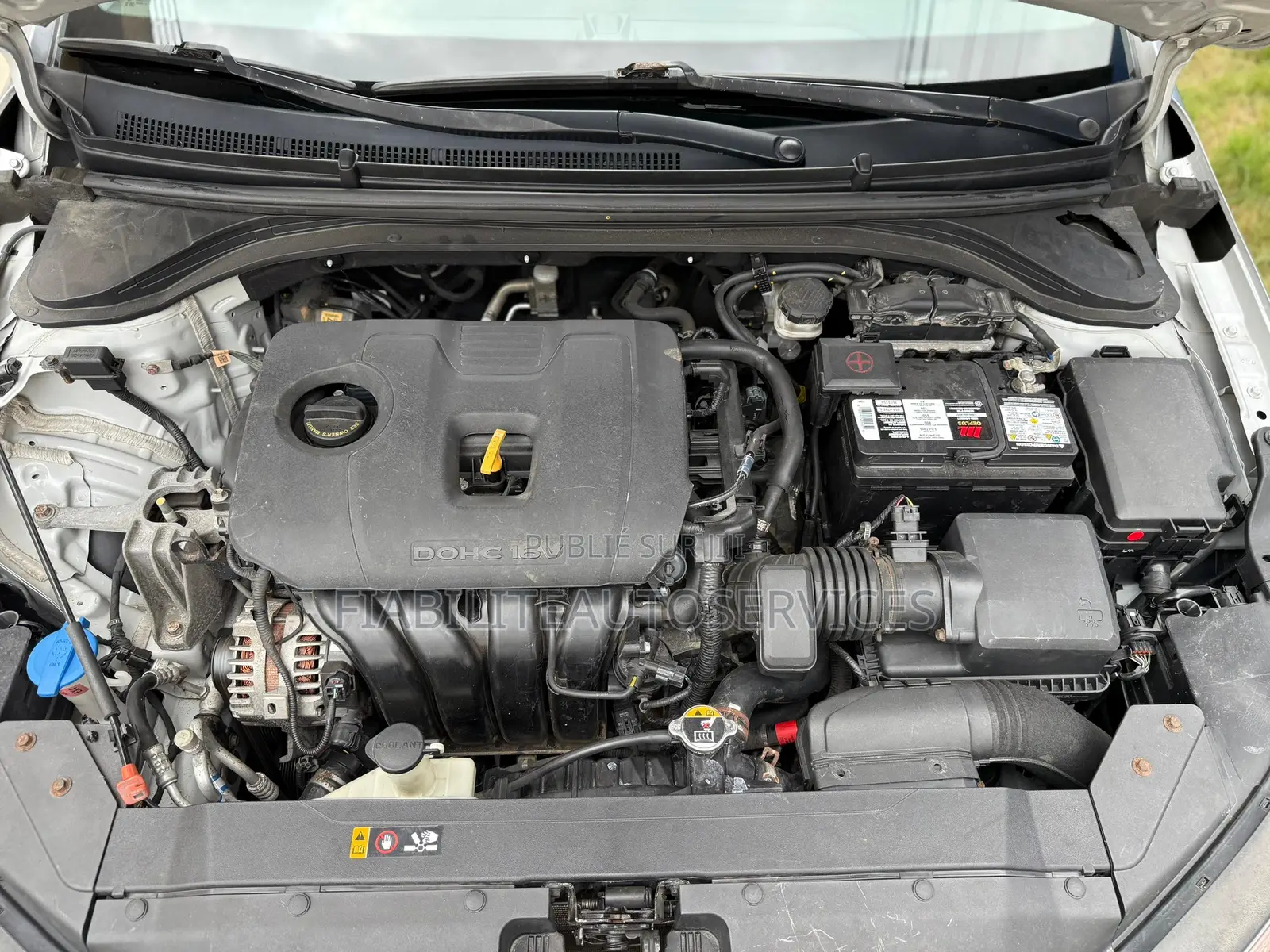 Hyundai Elantra SEL 2020 Gris