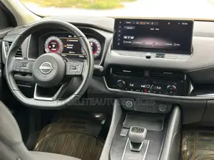 Nissan Qashqai 2024 Gris