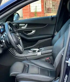 Mercedes-Benz C300 2021 Blue