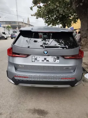 Photo - BMW X1 xDrive28i AWD 2020 Gris
