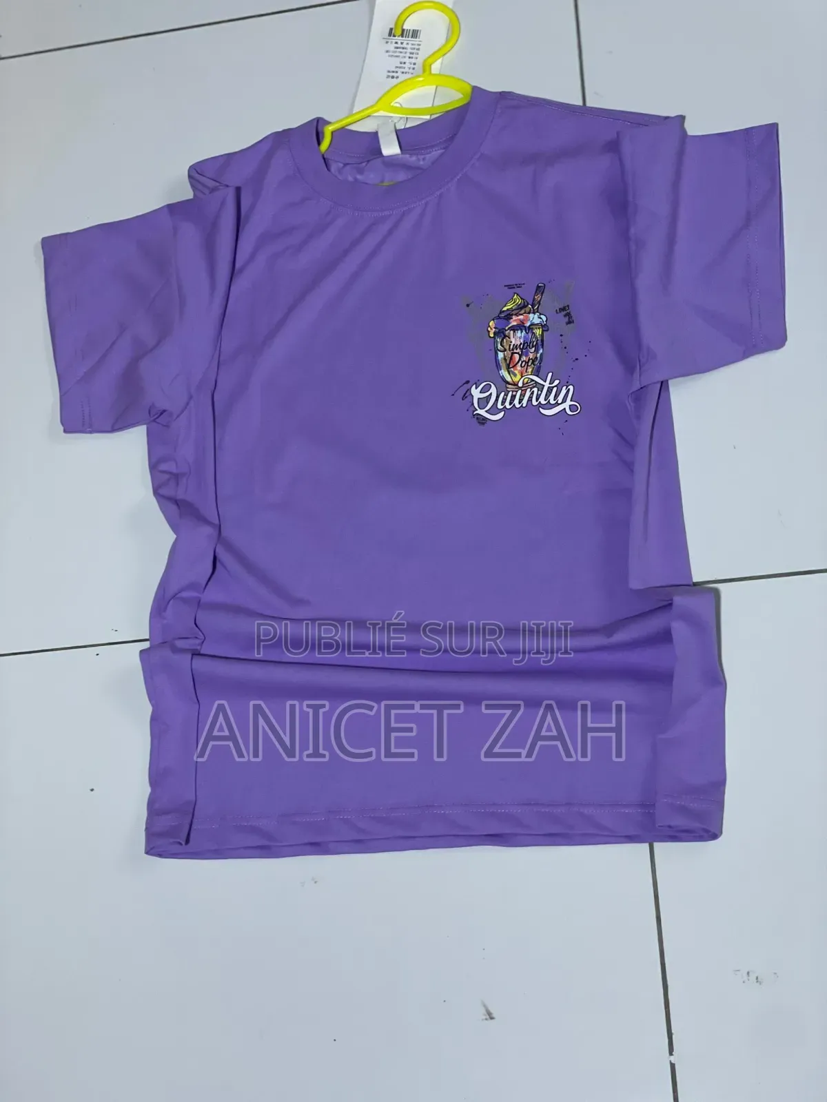 Vente De Maillot Et De Habi