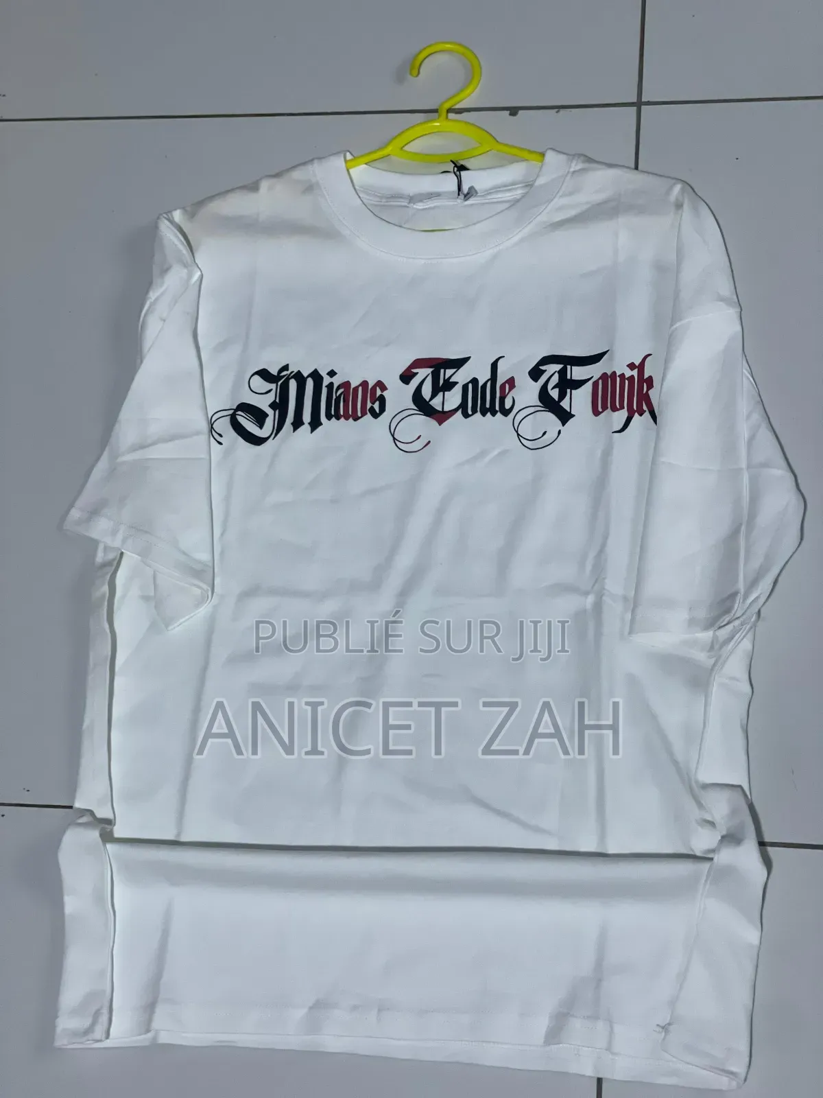 Vente De Maillot Et De Habi