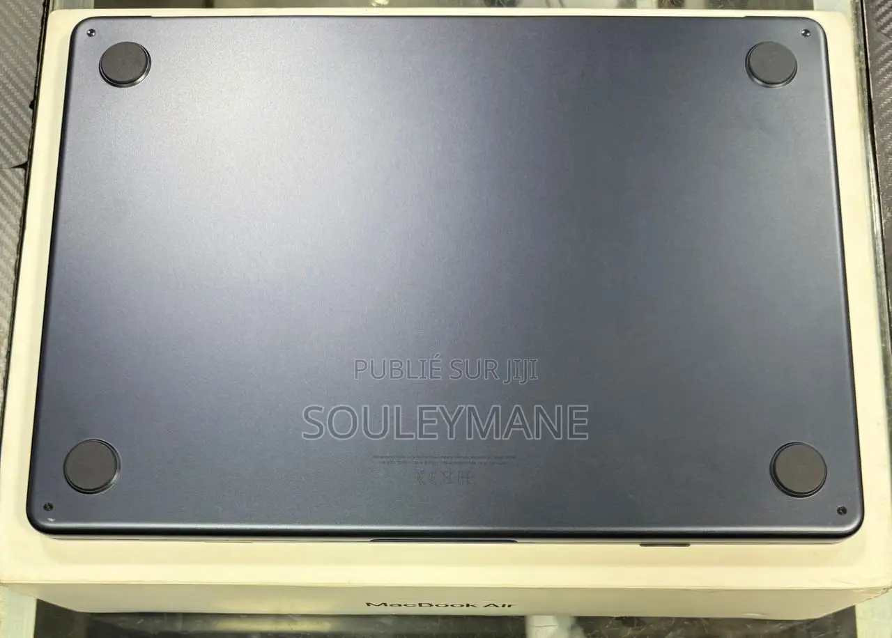 New Apple MacBook Air 2025 M4 13-Inch 16GB Apple M4 SSD 512GB