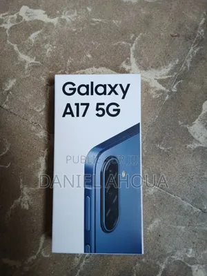 Photo - New Samsung Galaxy A17 128 GB Gris