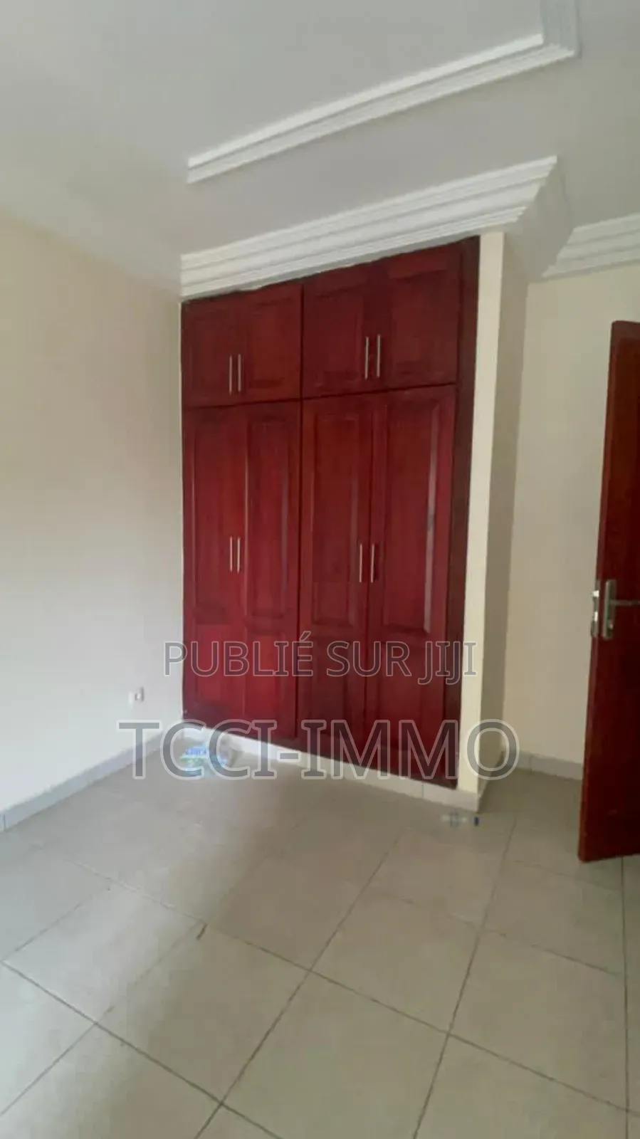 4chbre Appartement dans Tcci Sarl, Cocody à Louer