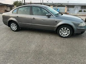 Volkswagen Passat 2003 Gris