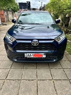 Photo - Toyota RAV4 LE AWD 2020 Blue