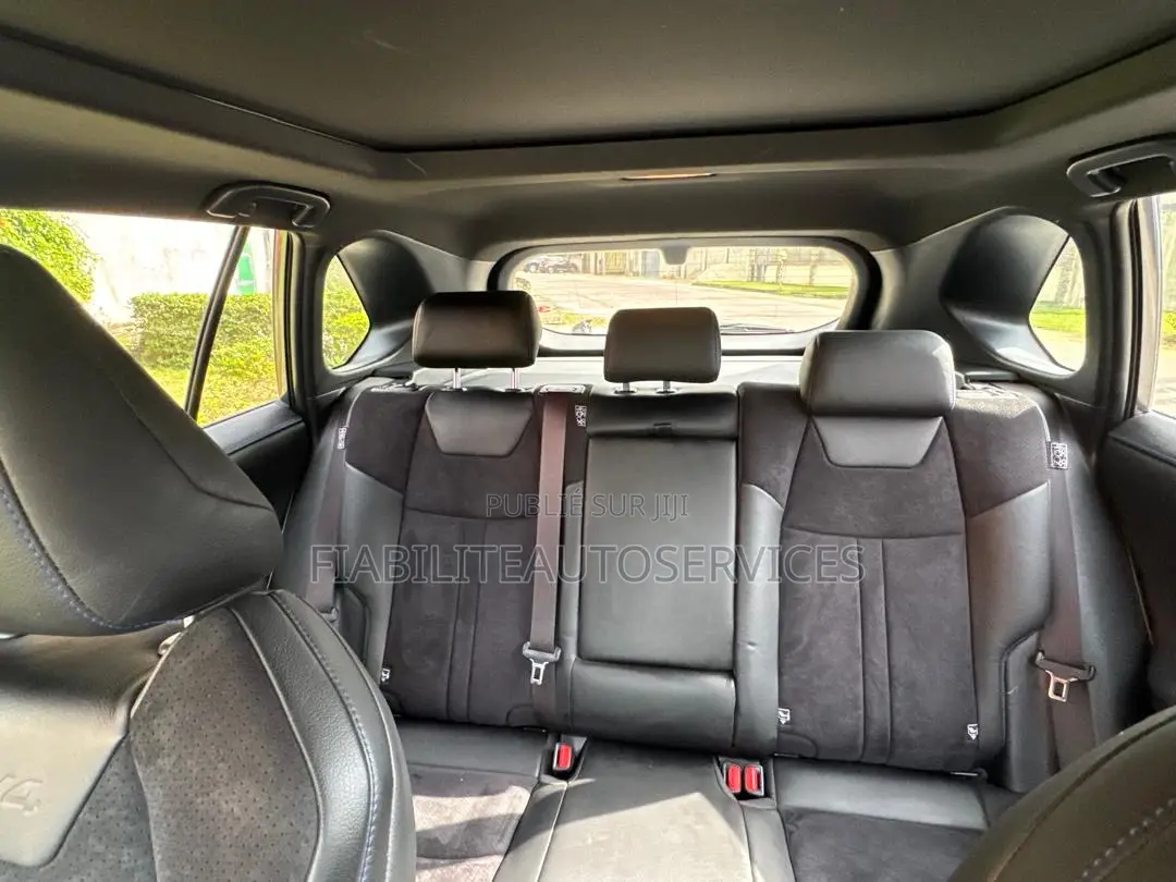 Toyota RAV4 Limited 2022 Gris