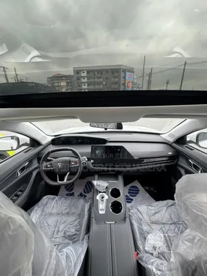 New Changan UNI-K 2.0 Petrol FWD 2025 Blanc