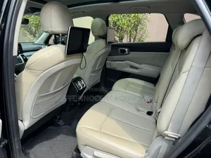 Kia Sorento S 2022 Black