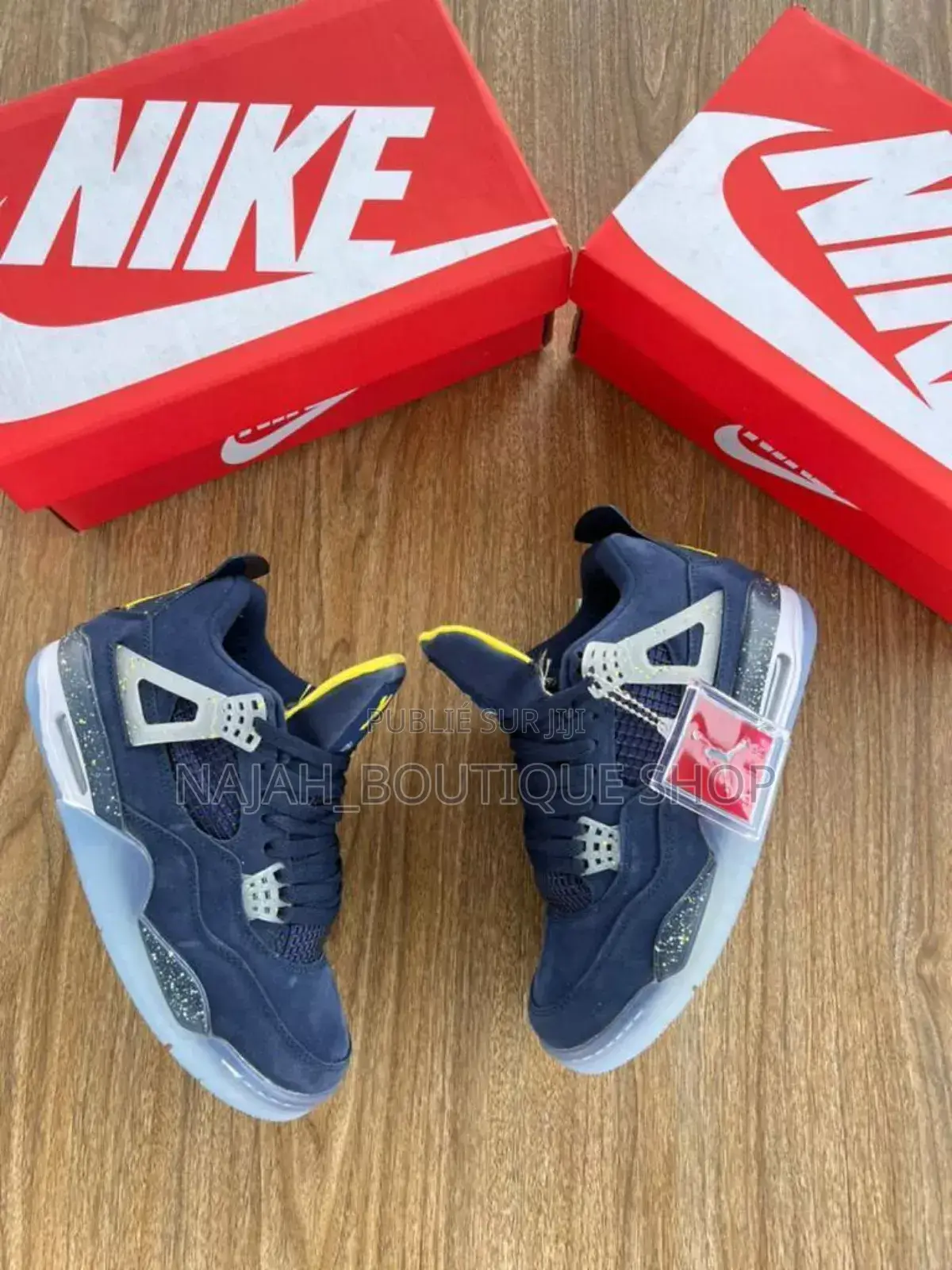 Air Jordan 4