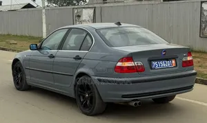 BMW 318i 2003 Gris