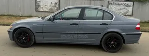 BMW 318i 2003 Gris