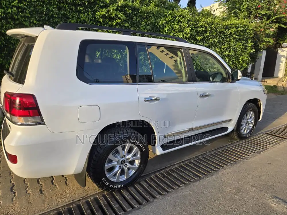 Toyota Land Cruiser 5.7 V8 VXR 2017 Blanc