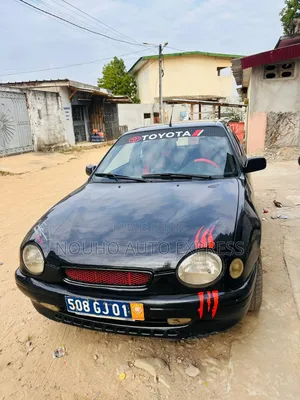 Photo - Toyota Corolla 2004 Black