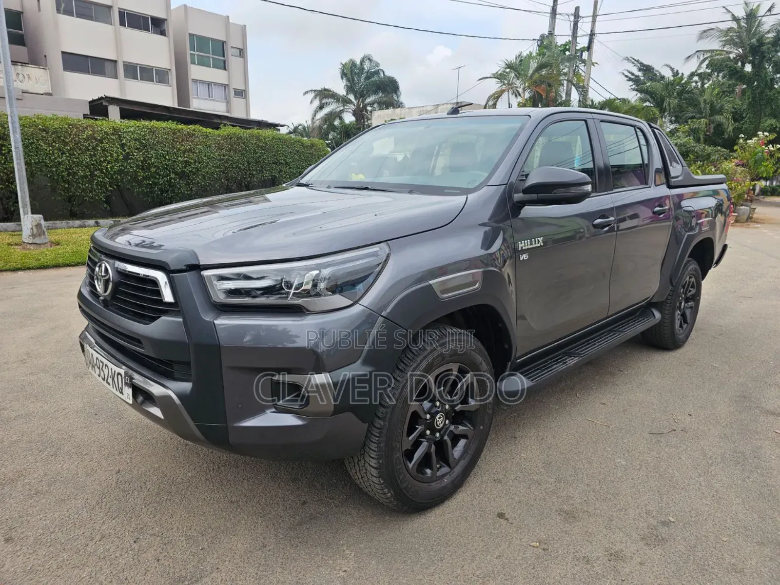 Toyota Hilux 2023 Gris