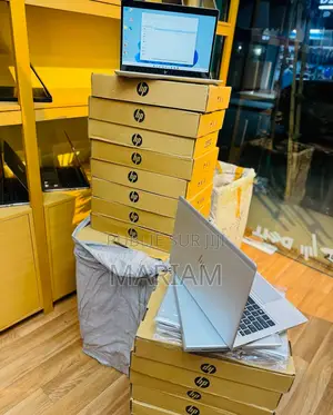 New Ordinateur Portable HP EliteBook 840 G6 8GB Intel Core I5 SSD 256GB