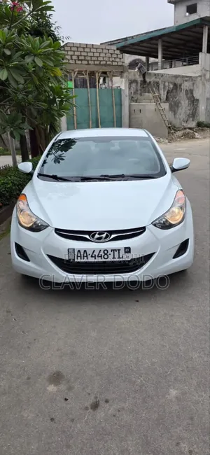 Photo - Hyundai Sonata 2012 Blanc