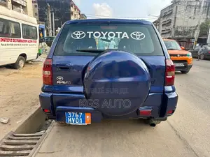Toyota RAV4 1.8 2005 Blue