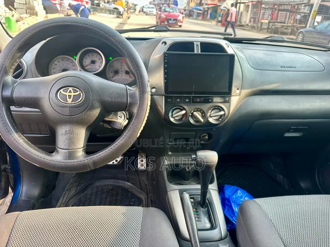 Toyota RAV4 1.8 2005 Blue