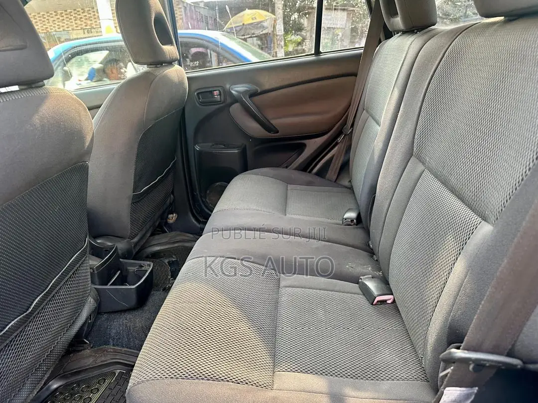 Toyota RAV4 1.8 2005 Blue