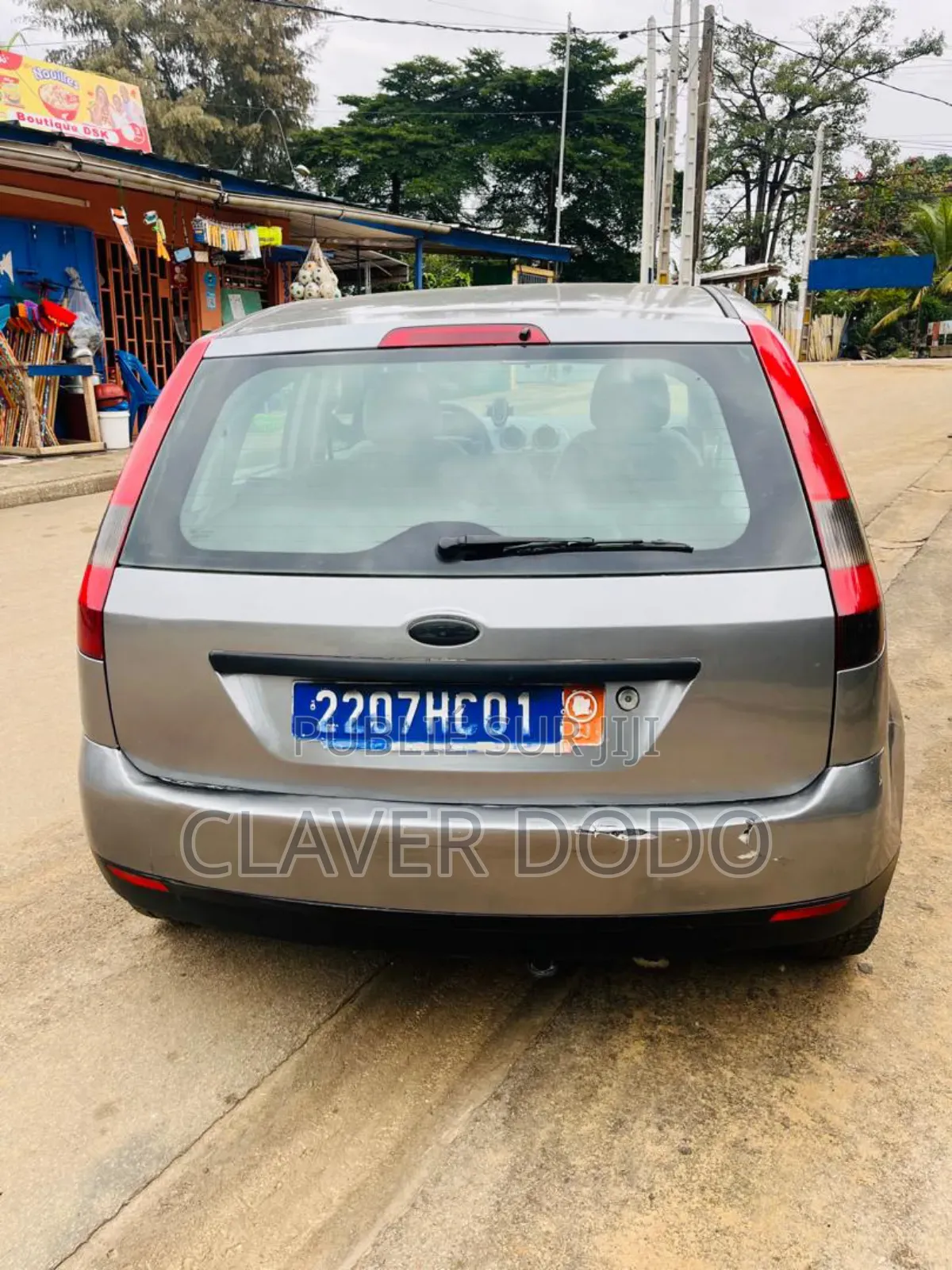 Ford Fiesta 2004 Gris