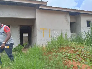 5chbre Duplex dans Ismaël Coulibaly, Bingerville à Vendre