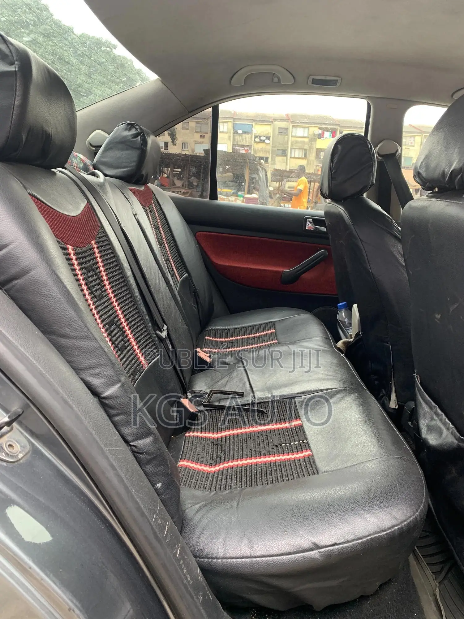 Volkswagen Jetta 2004 Gris