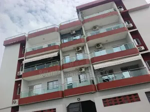 2chbre Blocs d'appartements dans Ismaël Coulibaly, Cocody à Vendre