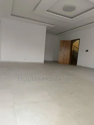 2chbre Blocs d'appartements dans Ismaël Coulibaly, Cocody à Vendre