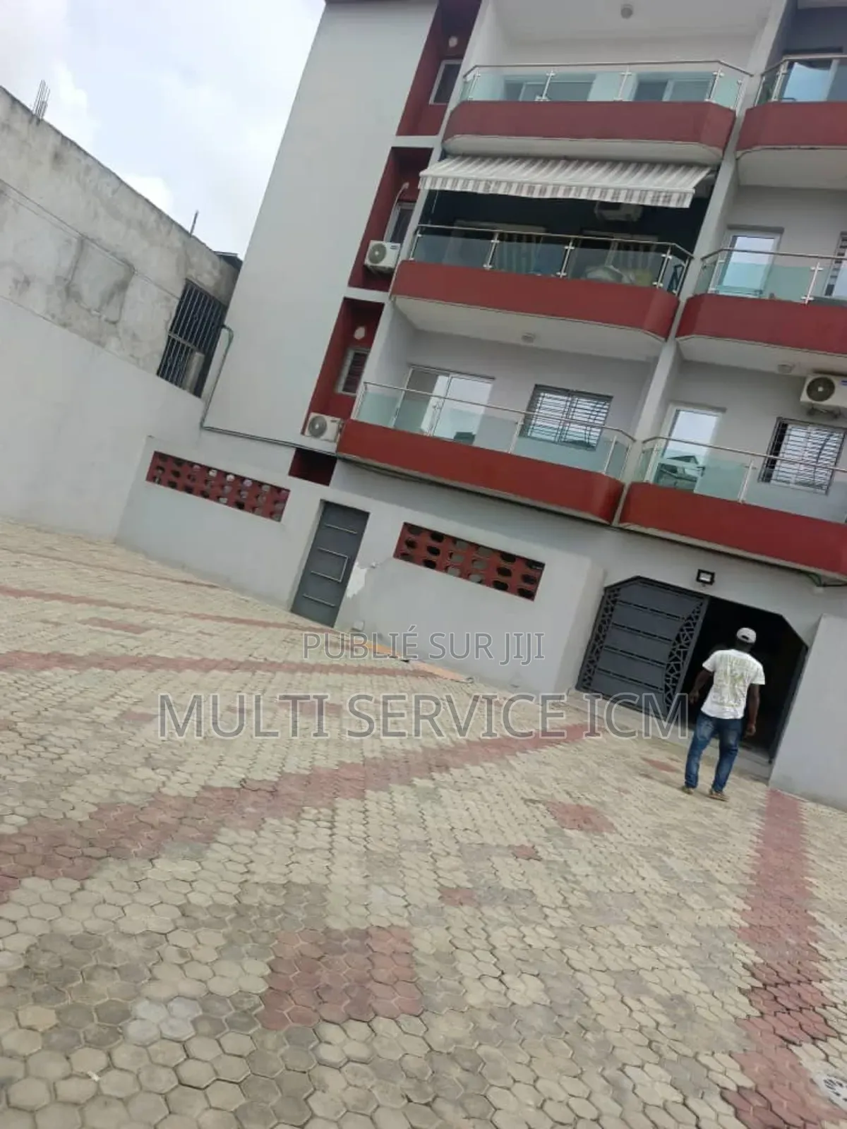 2chbre Blocs d'appartements dans Ismaël Coulibaly, Cocody à Vendre