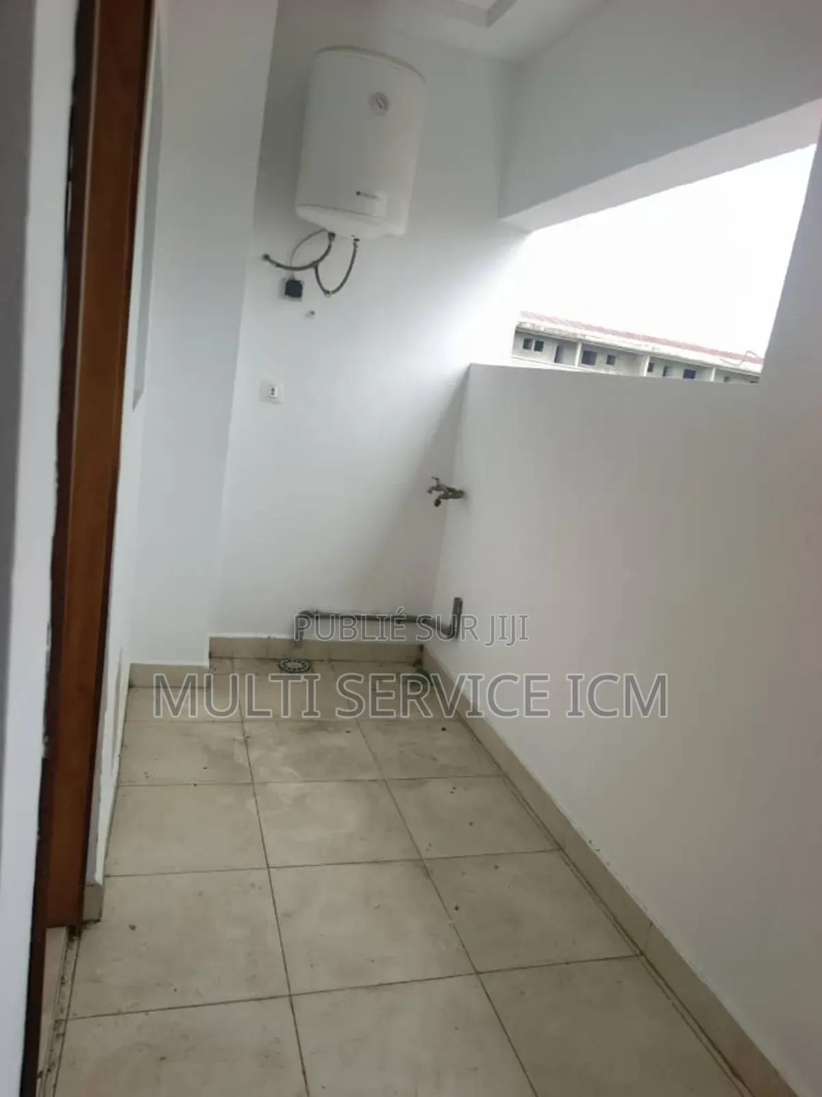 2chbre Blocs d'appartements dans Ismaël Coulibaly, Cocody à Vendre