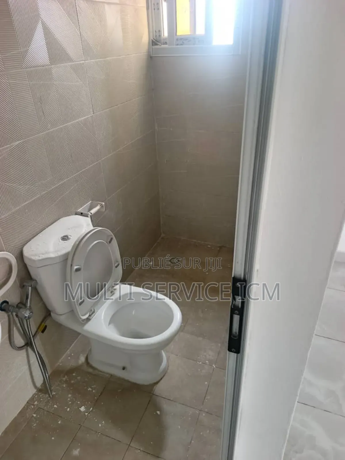 2chbre Blocs d'appartements dans Ismaël Coulibaly, Cocody à Vendre