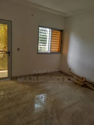 2chbre Appartement dans Ismaël Coulibaly, Cocody à Vendre