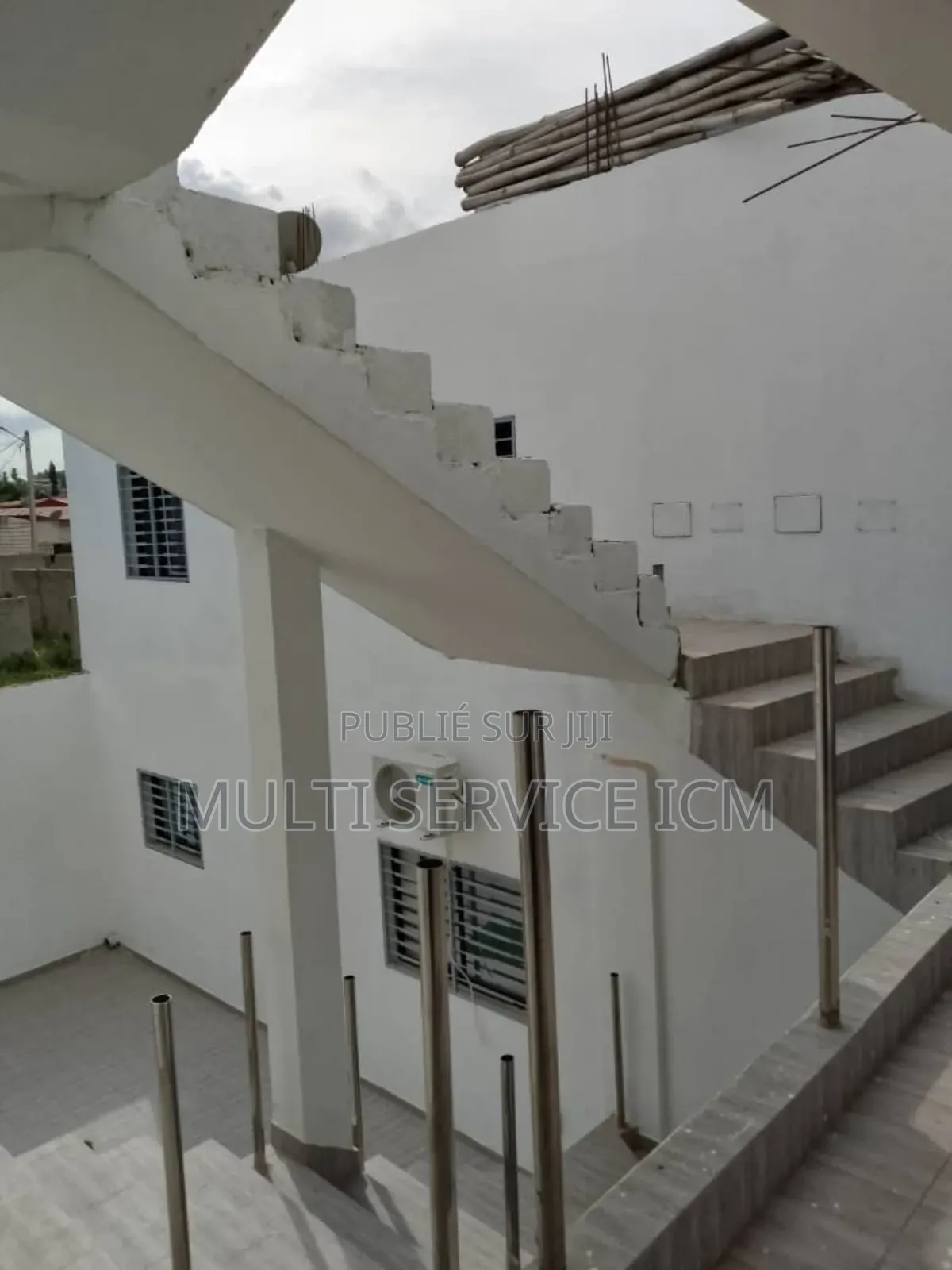 2chbre Appartement dans Ismaël Coulibaly, Cocody à Vendre