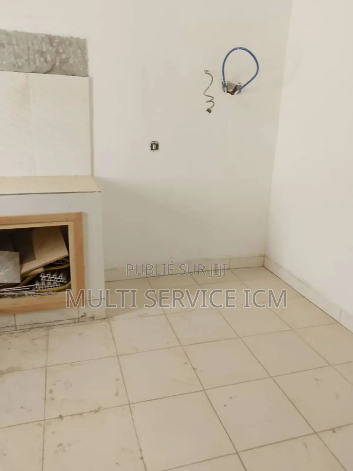 2chbre Appartement dans Ismaël Coulibaly, Cocody à Vendre