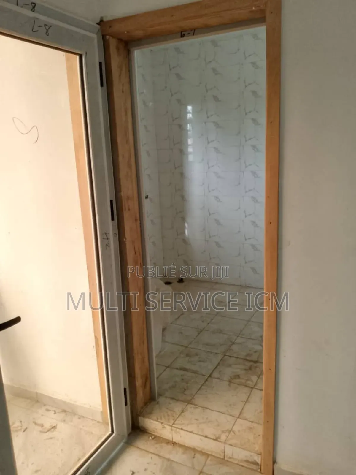 2chbre Appartement dans Ismaël Coulibaly, Cocody à Vendre