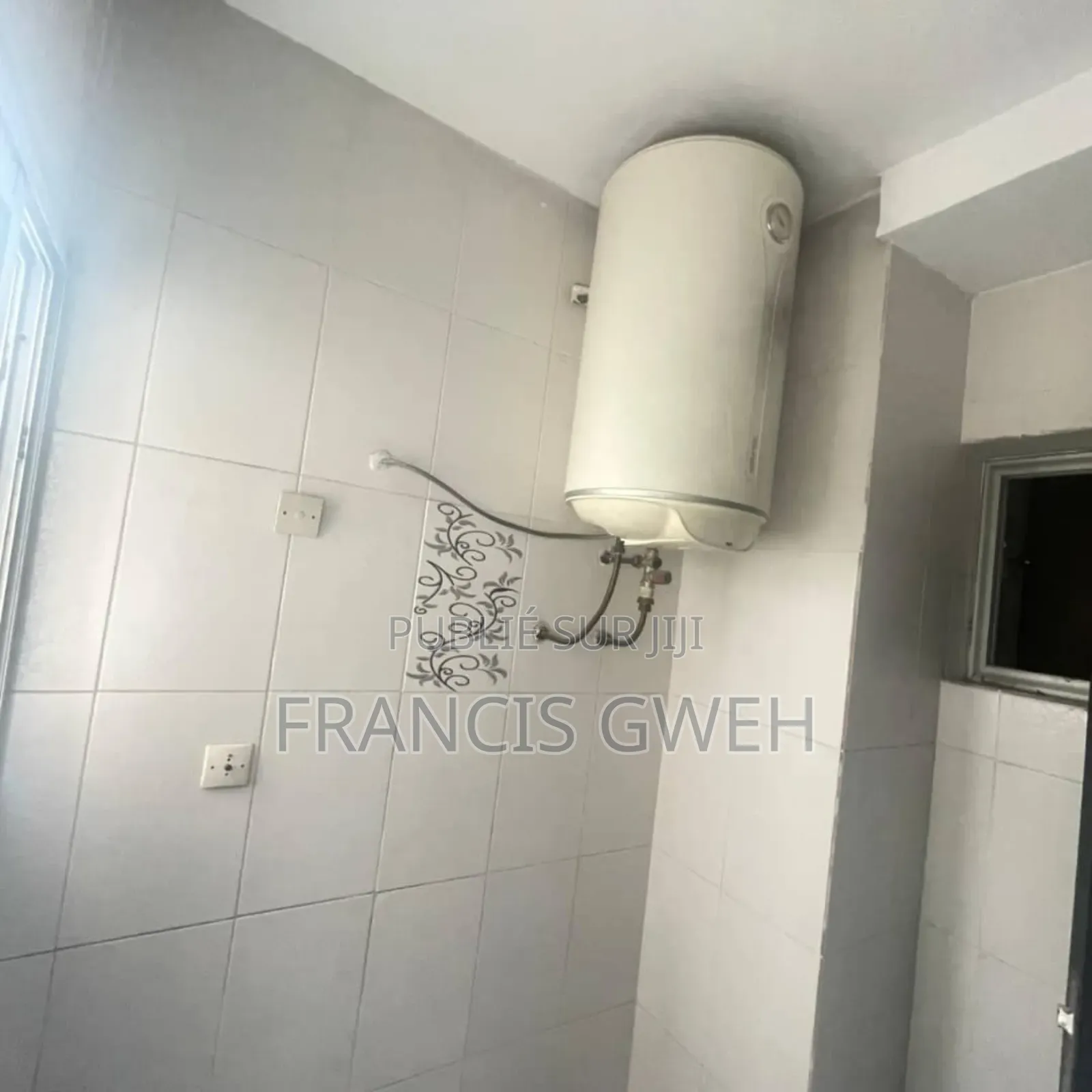 2chbre Appartement dans Francis Gweh, Cocody à Louer