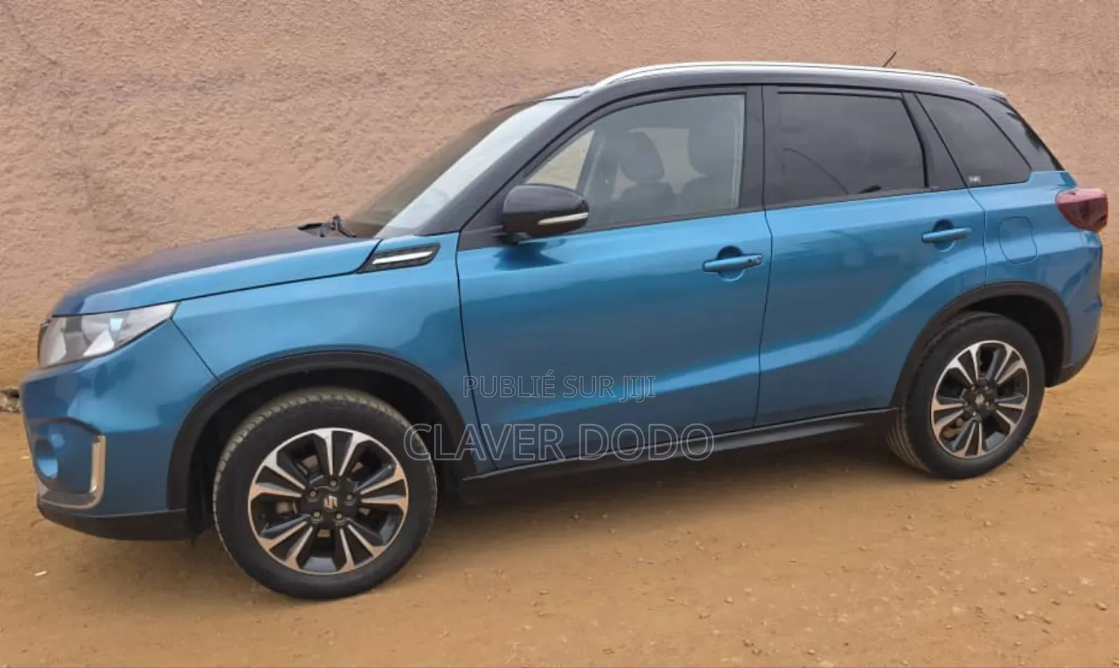 Suzuki Vitara 2022 Blue