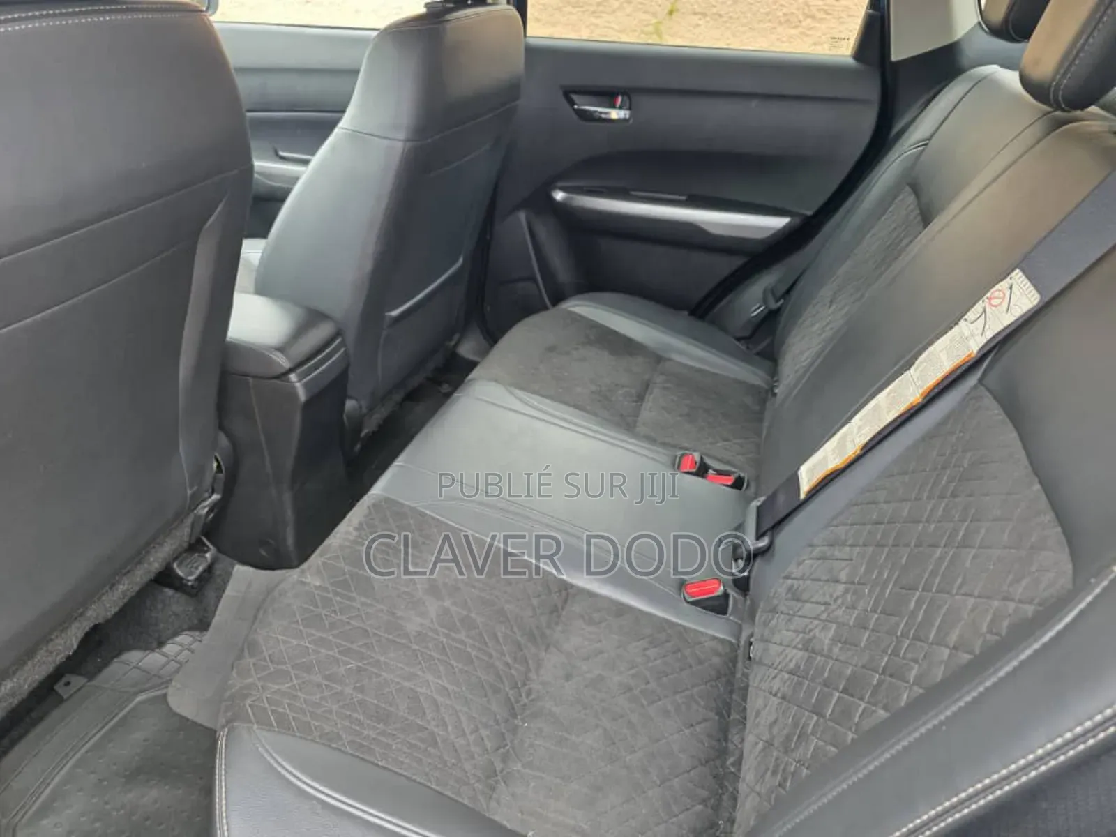 Suzuki Vitara 2022 Blue