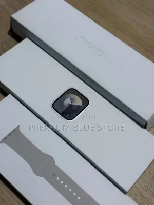 Apple Watch Série 9 Neuf Scellés