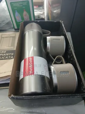 Photo - Ccache Bouteille Isotherme – Bouteille d'Eau