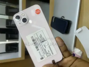 Photo - Apple iPhone 13 128 GB Or rose