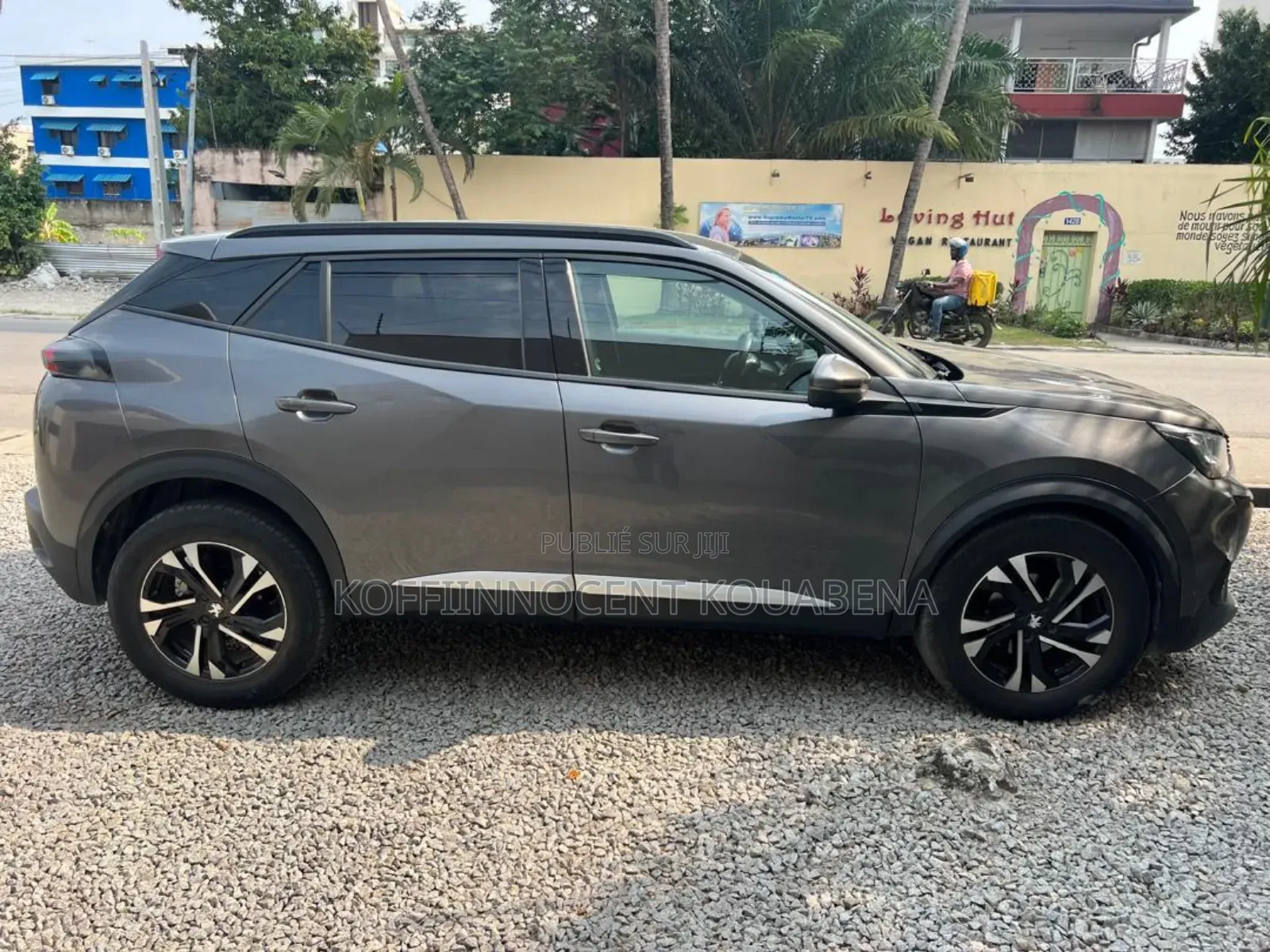 Peugeot 2008 2022 Argenté