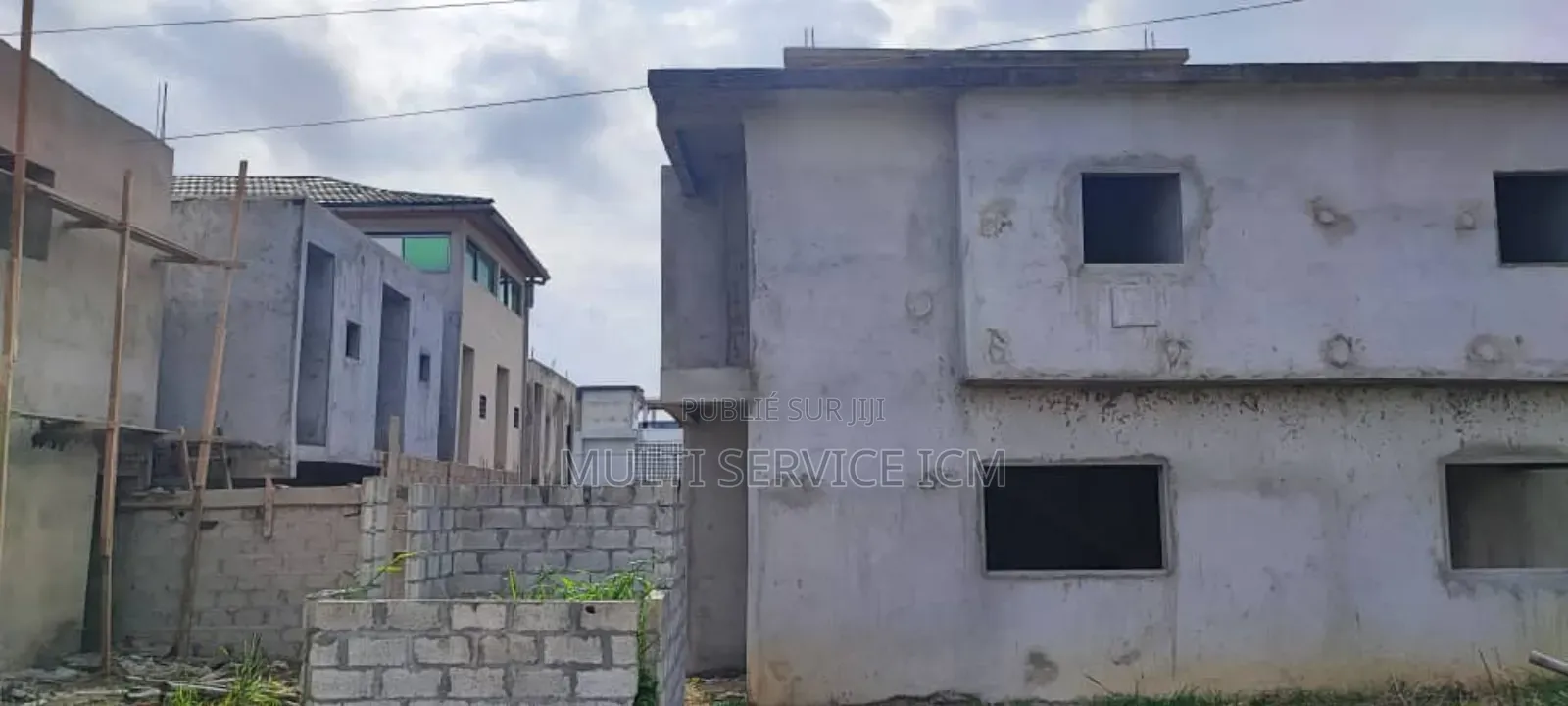 En Vente 4 Villa Duplex De 4pieces Chacune Sur 140m2 Situé À