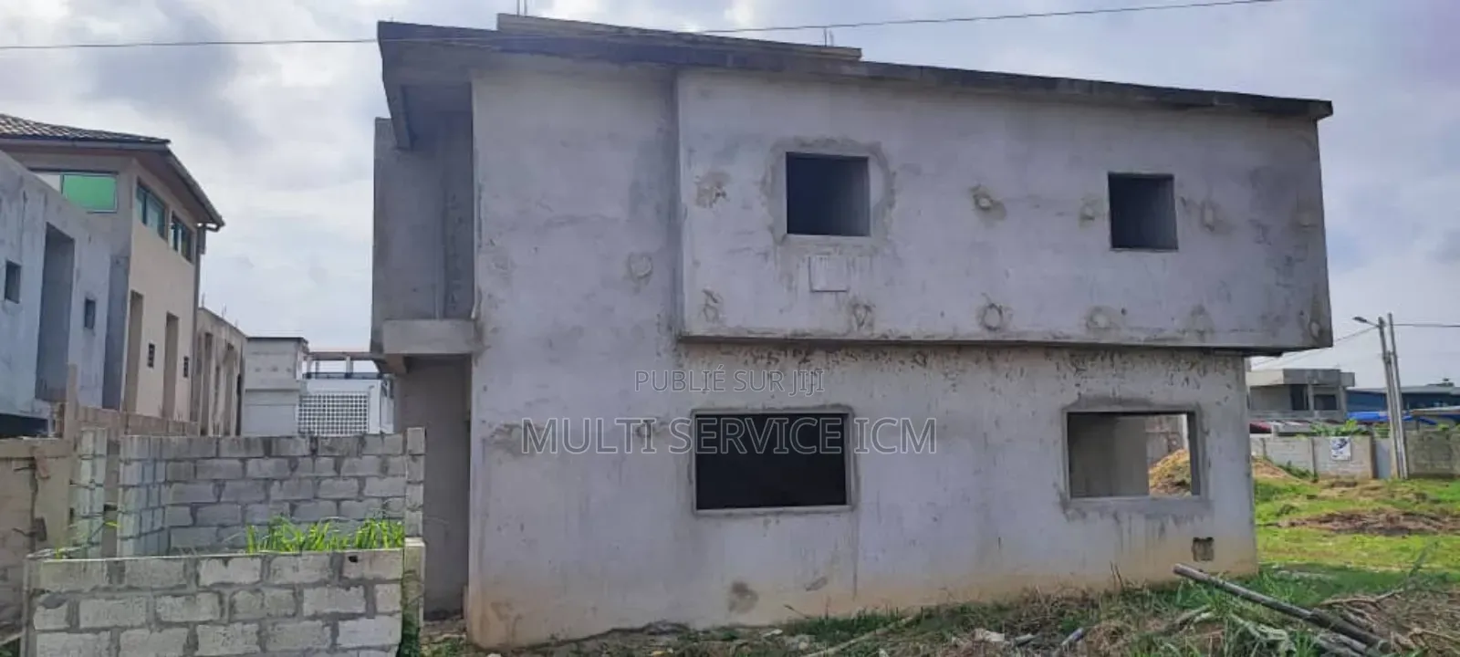 En Vente 4 Villa Duplex De 4pieces Chacune Sur 140m2 Situé À