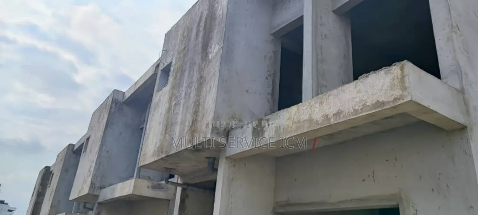 En Vente 4 Villa Duplex De 4pieces Chacune Sur 140m2 Situé À