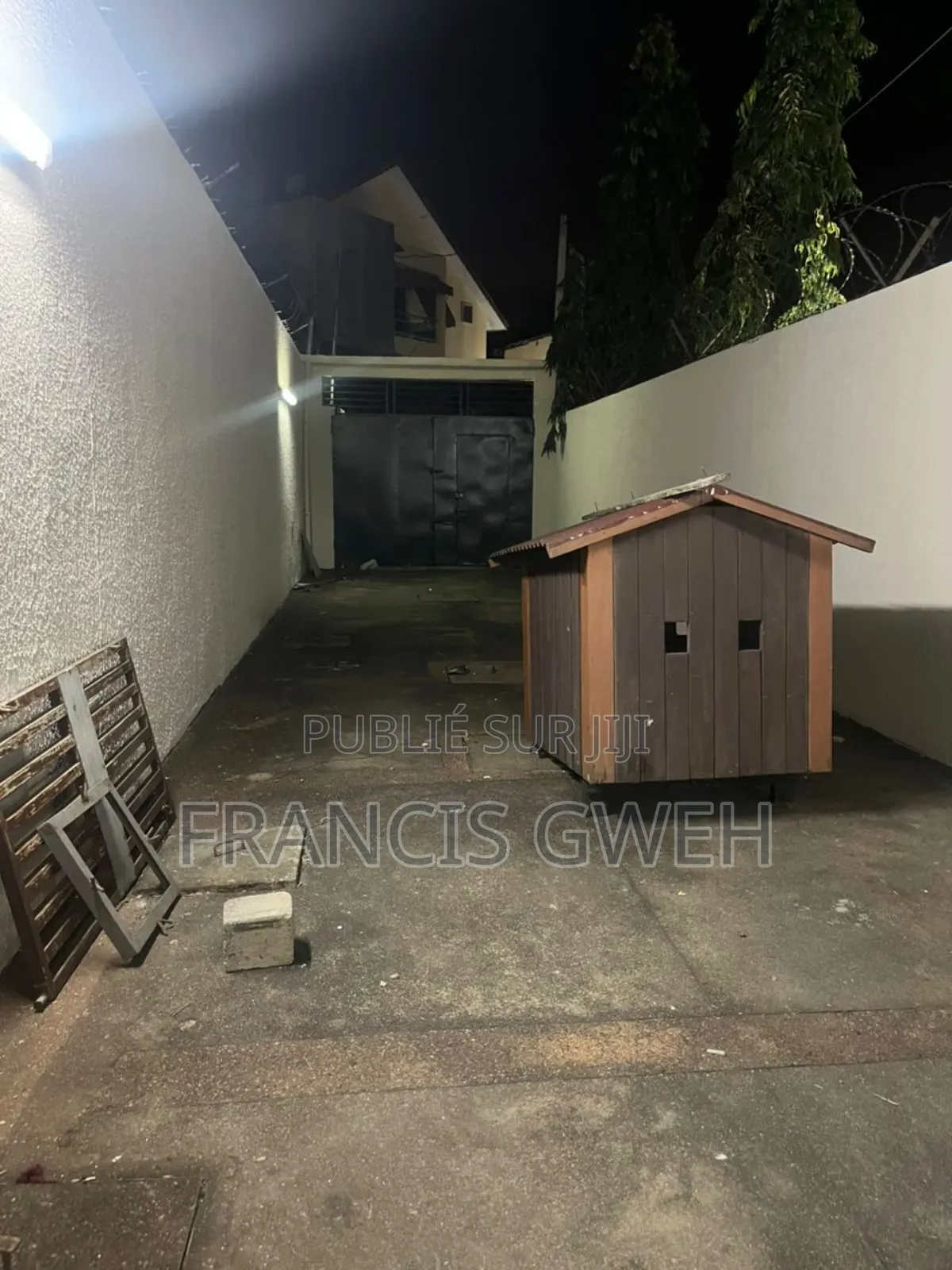 4chbre Duplex dans Francis Gweh, Cocody à Louer