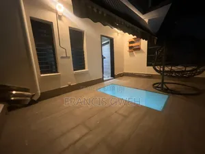 4chbre Duplex dans Francis Gweh, Cocody à Louer